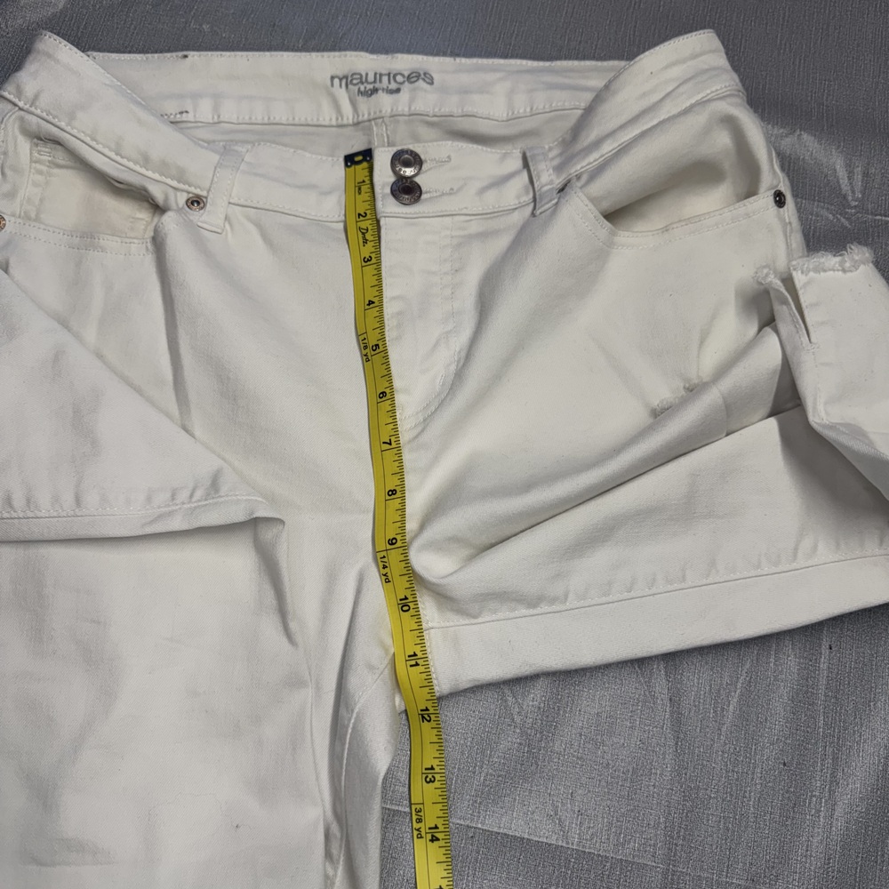 Maurices High Rise Skinny Jeans Womens Size 12 White Distressed - Picture 6 of 9